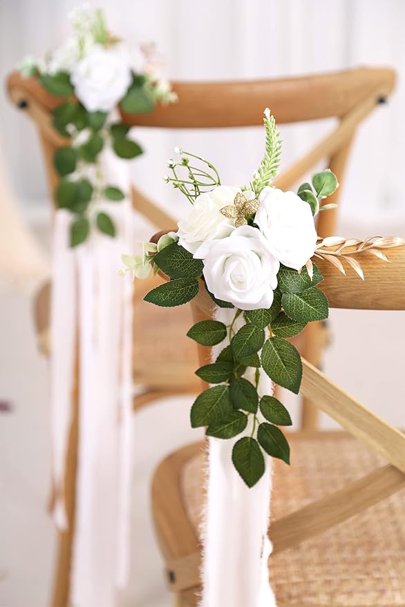 Wedding Aisle Decor: 10 Elegant Pew Flowers