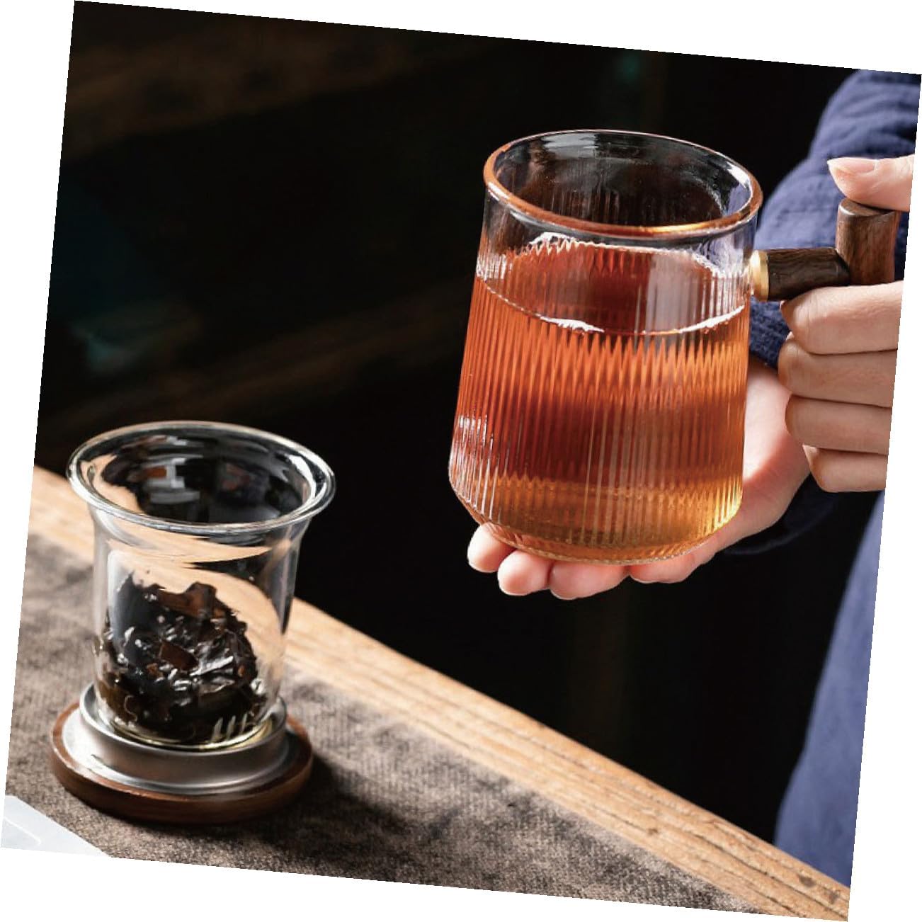 Vintage Glass Tea Cup with Infuser and Lid, 380ml Striped Glass Mug with Wooden Handle, Steeping Flower Tea Set for Office and Home Use