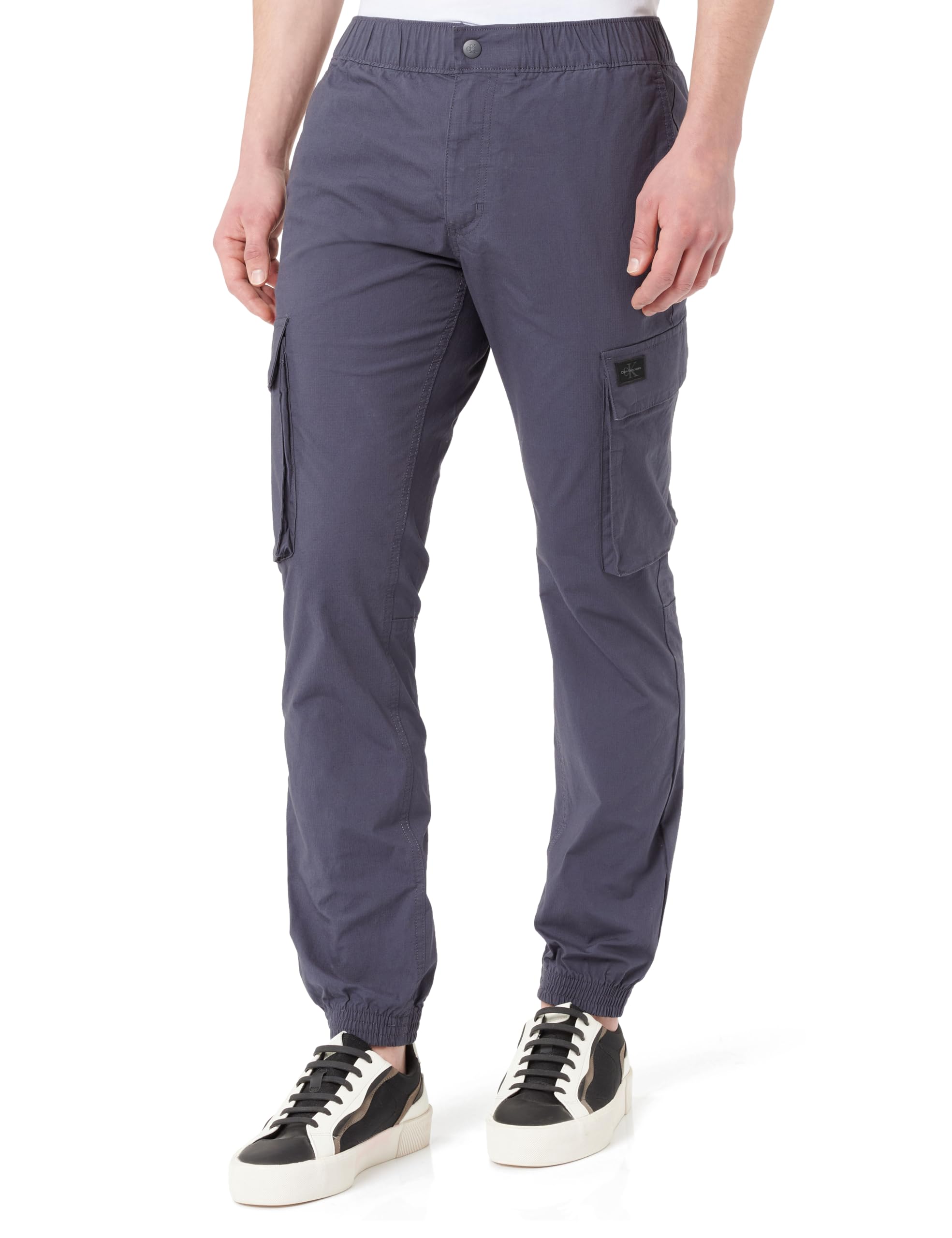 Mode von Calvin Klein & Tommy Hilfiger