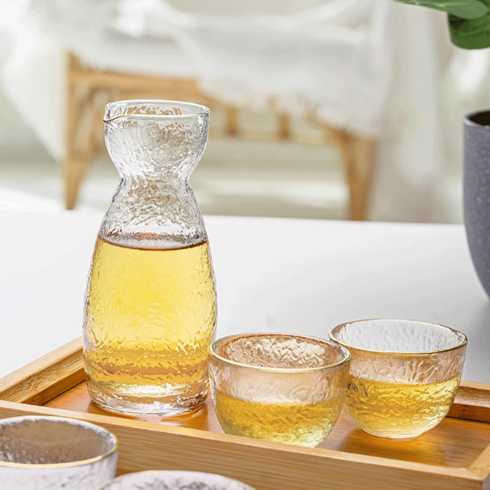 Ensemble de Tasses à saké en Verre, Tasses Transparentes Faites à la Main, Ensemble de saké en Verre Mat martelé, Un Pot, Quatre Verres à vin Tasse à saké