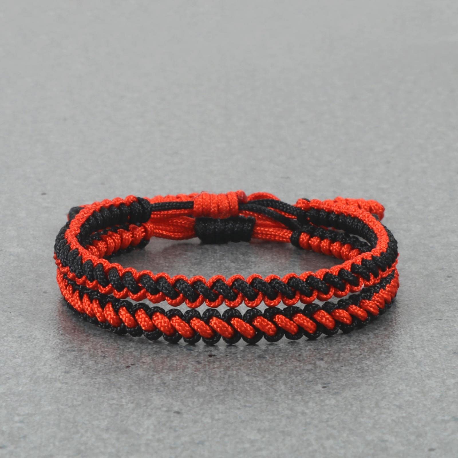 kelistom Handgemaakte Boeddhistische String Armbanden voor Vrouwen Mannen Tibetaanse Verstelbare Geweven Touw Armband voor Bescherming en Geluk Rood