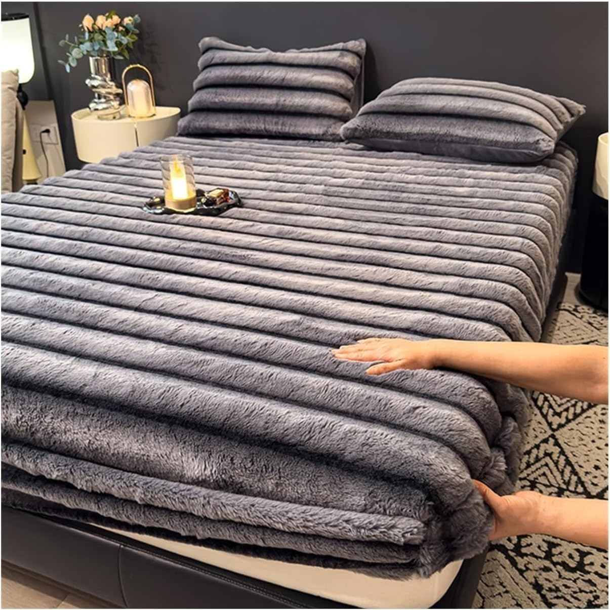 Milk Velvet Fitted Sheet Queen, Fluffy Faux Rabbit Fur Mattress Cover with Deep Pocket - Plush Elastic Bed Sheet for Winter Warmth, Soft Velvet Bedspread(P,Queen:59x79in(150 * 200CM))