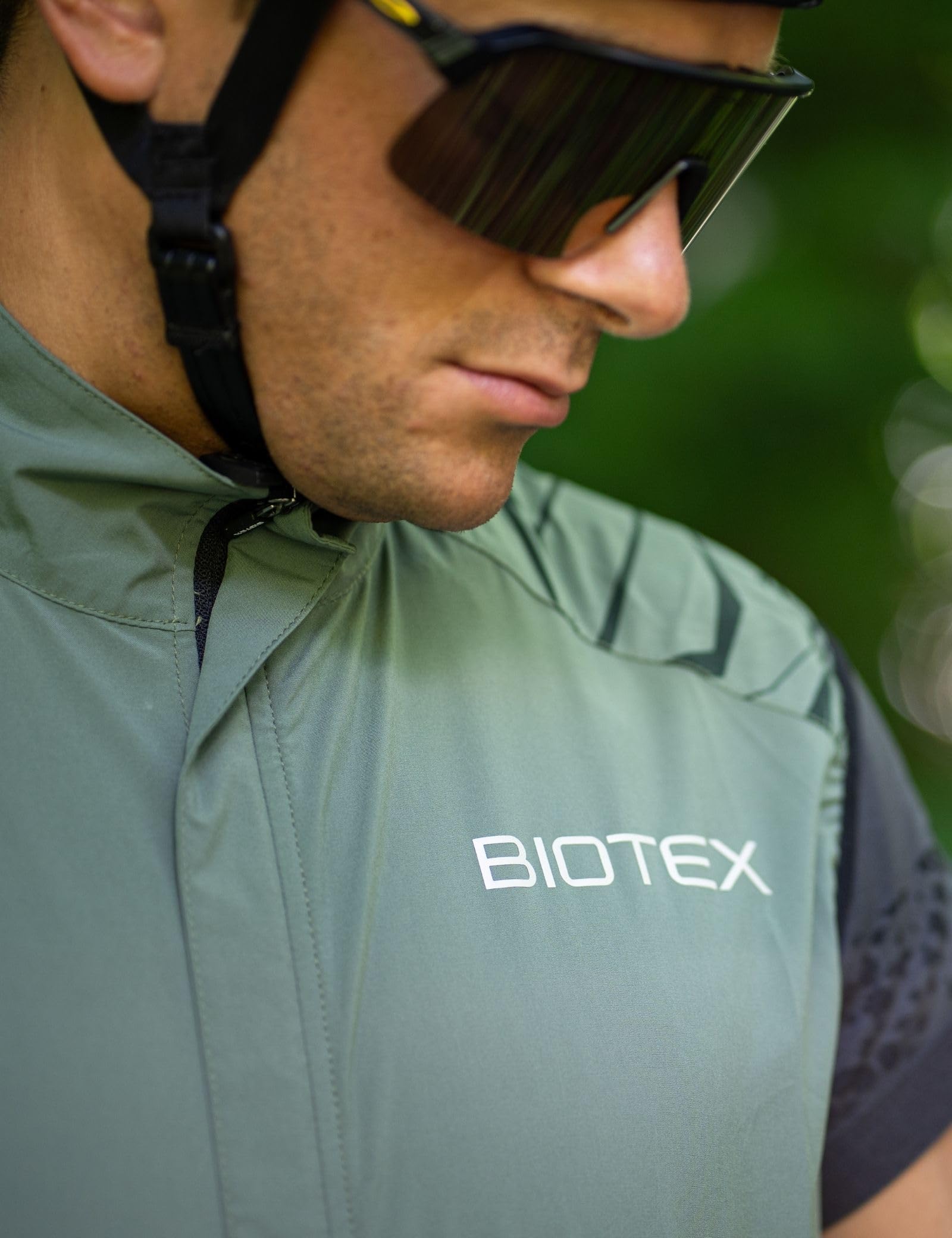 BIOTEX Gilet Antivento Ingamba Unisex per Ciclismo e Running, Smanicato Leggero e Traspirante con Tasca Posteriore