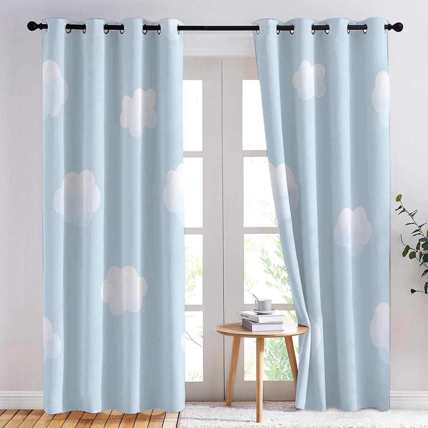 Verdunkelungsvorhang Kinderzimmer 2er Set - Vorhänge Hellblau mit Wolken, Cartoon Gardinen Blickdicht Thermovorhang Ösenschal für Babyzimmer, Schlafzimmer & Jungen/Mädchen, H 166 x B 75 cm