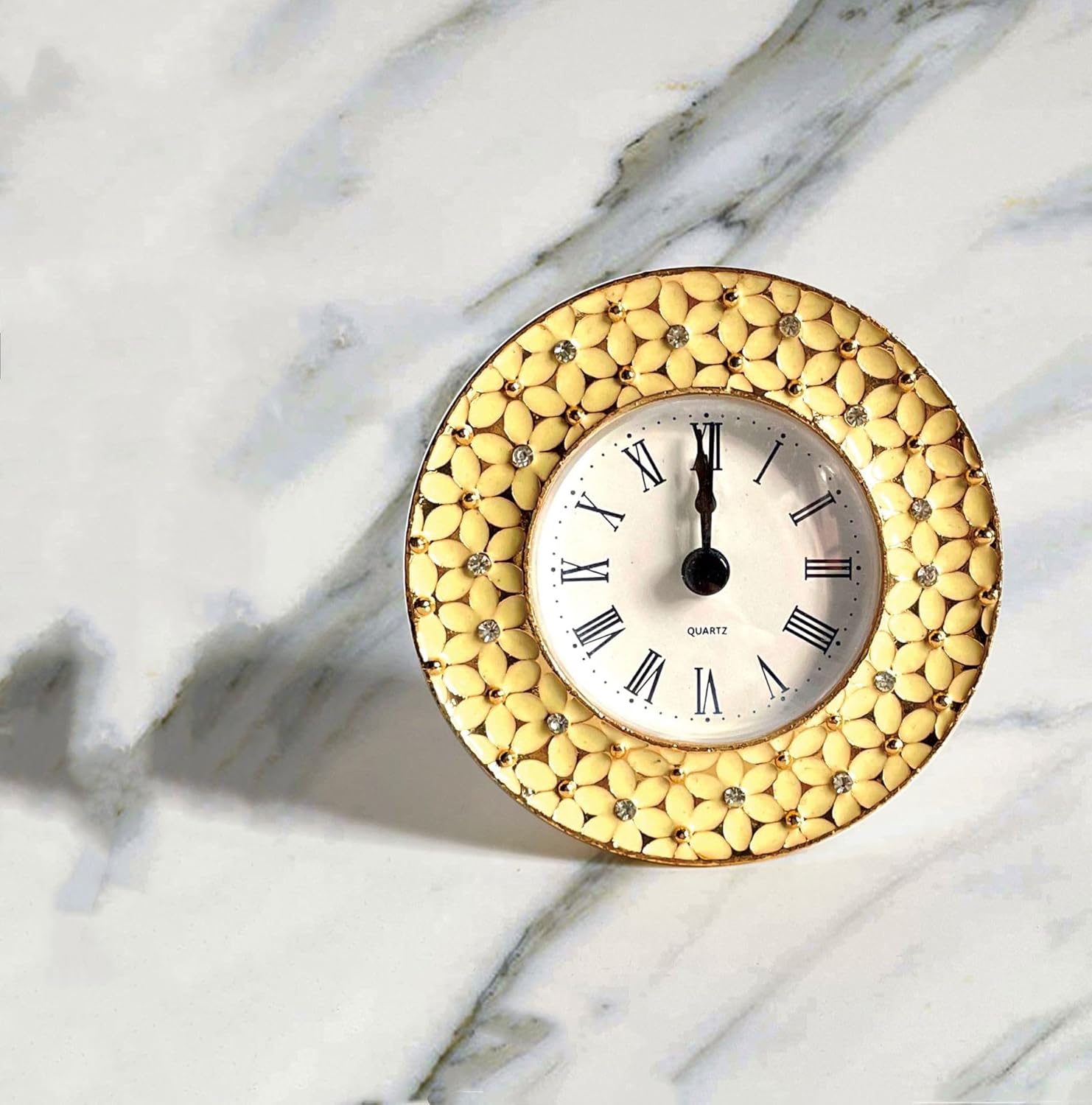 Vintage Metal Table Clock, Quartz Battery Operated Mini Analog Desk Clock, Creative Mantel Clock for Home or Office Decor(4)