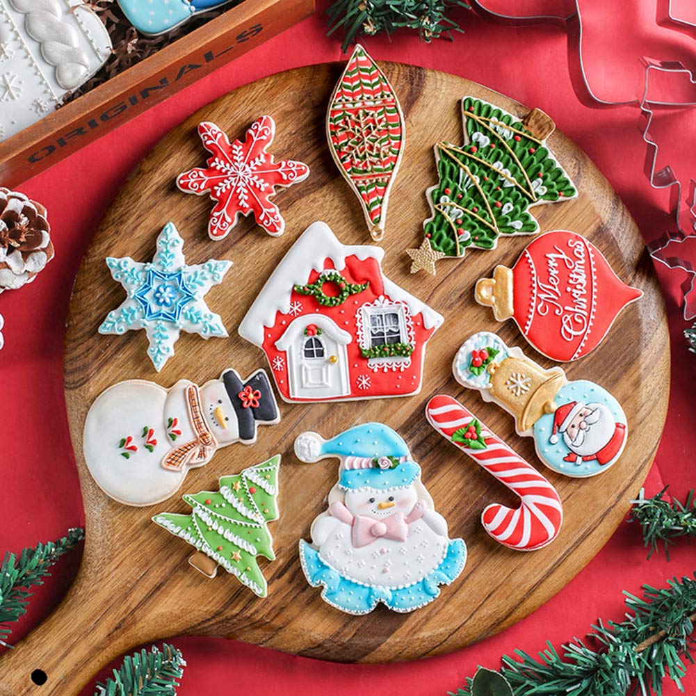 18 Ausstechformen für Weihnachten, Weihnachtsdekoration, Rentier, Schneeflocke, Weihnachtsbaum, Lebkuchenmann, Weihnachtsmann, Glocke