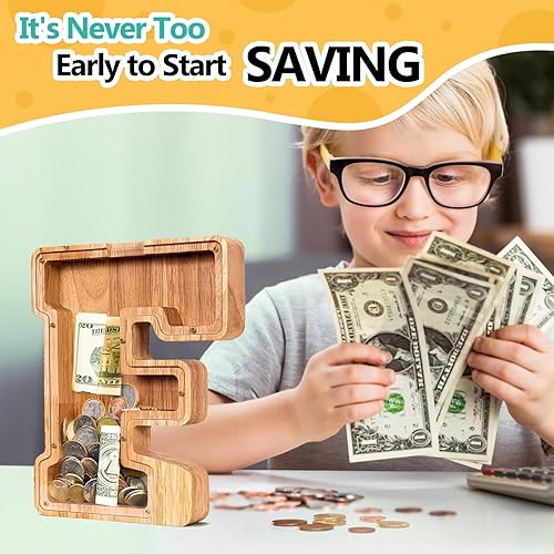 Miniatura 154 de SummiDate Alcancía de madera con nombre, niños y niñas, tamaño grande, letras alfabeto A-Z, monedas y billetes, inicial en cubierta transparente