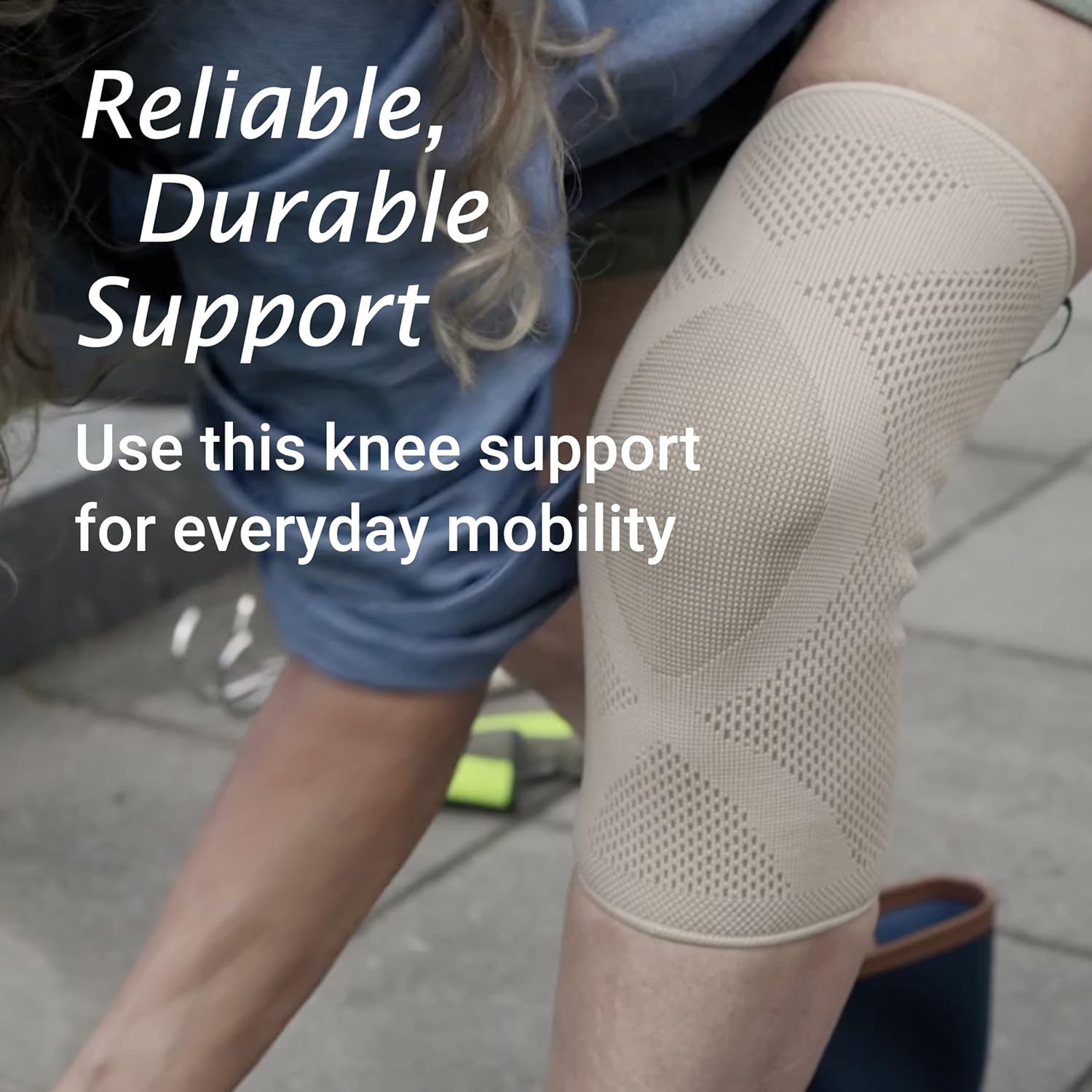 Actimove Everyday Supports Knee Support Closed Patella – Helps with Pain Relief and Swelling – For Chronic Knee Pain and Overuse Knee Injuries – Left/Right Wear – Beige, Large