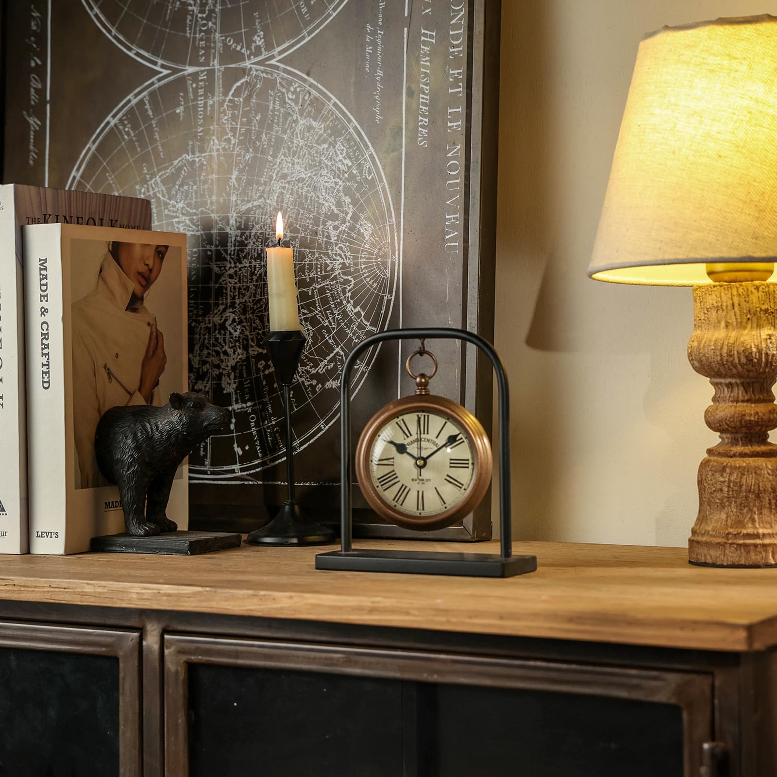 NIKKY HOME Piccolo orologio da scrivania retrò, silenzioso, senza ticchettio, classico, a batteria, decorativo, da tavolo, mensola per soggiorno