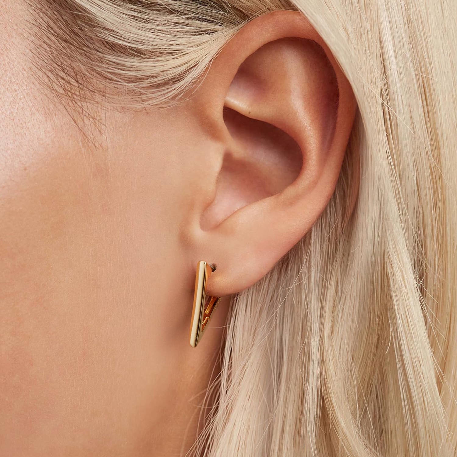 WBDWWTD Pendientes de Plata de Ley 925 con Forma de triángulo pequeño para Mujer, Pendientes de aro geométricos, hipoalergénicos para Mujeres y niñas