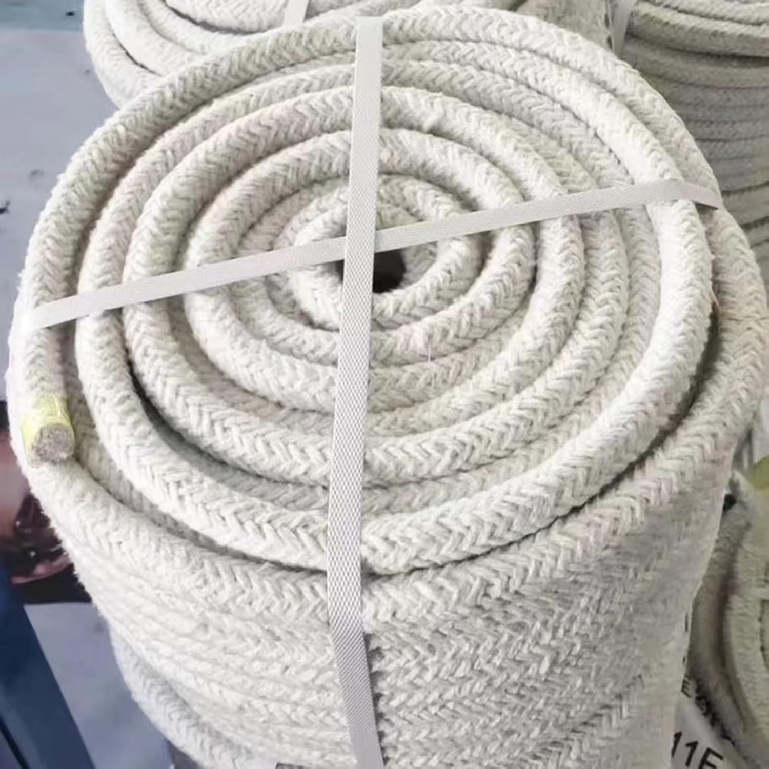 1m Round Braided High Temperature Gasket Seal Rope Seal Ceramic Fiber Rope for Boiler Furnace Oven Kiln Casting (1m,Diameter: 40mm)