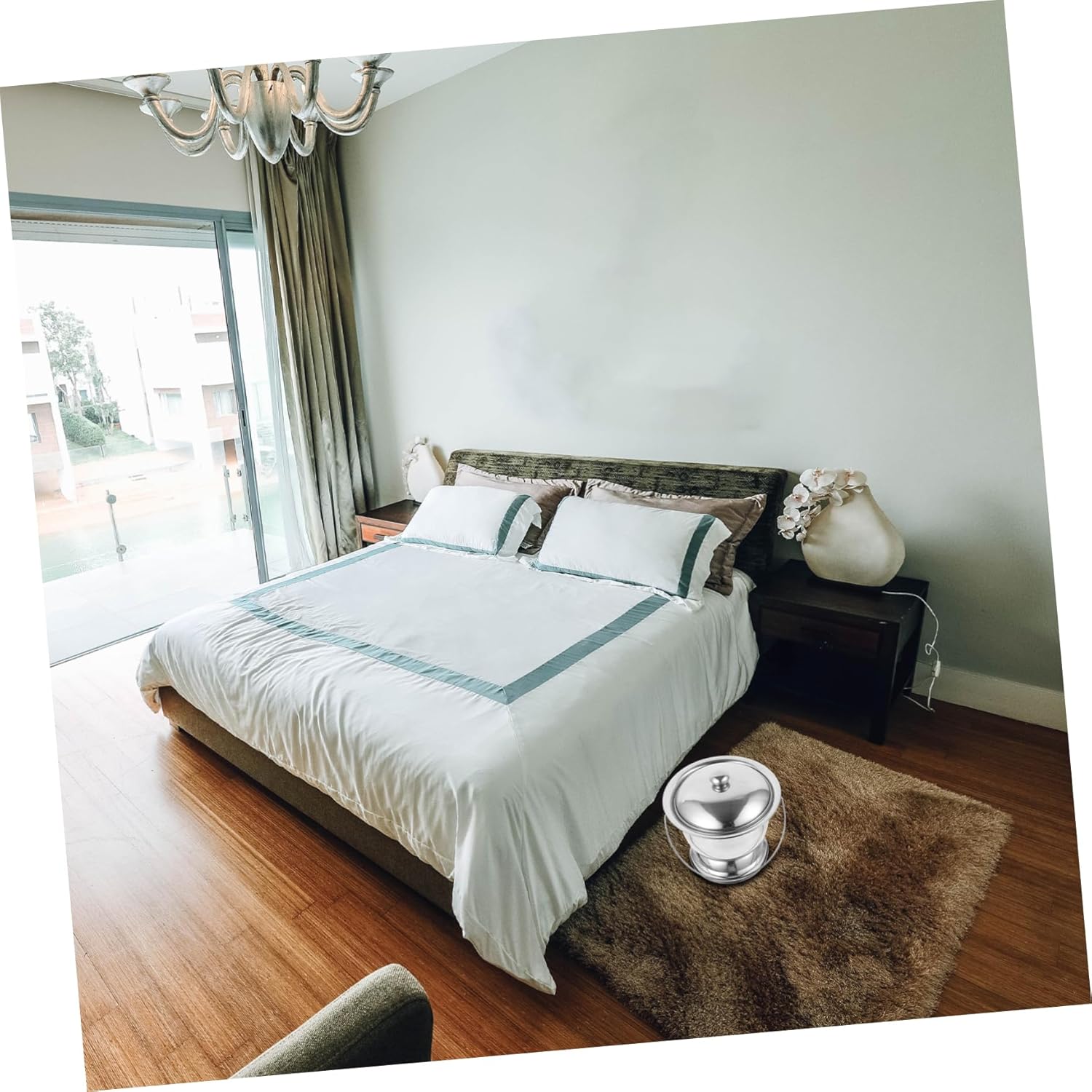 1Set Urine Bucket with Lid Portable Urinal Spittoon for Adults Compact Design for Home Hospital Use Durable Easy to Clean Bedpan