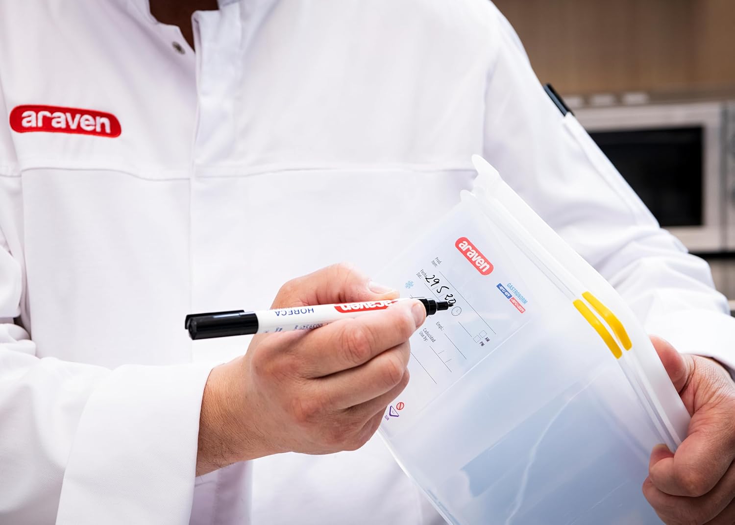 Araven Airtight Container, Food Pan with Lid for Storage in Kitchen and Restaurant, 0.6 Qt, 6 Count, Clear