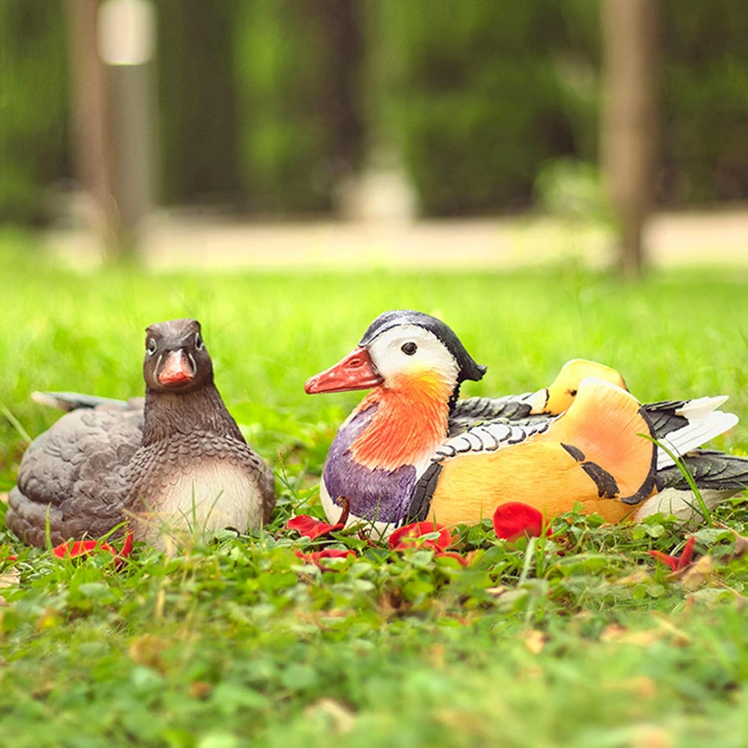 Mandarin Duck Statue Garden Animal Lamp Resin Figurines Light Ornament Waterproof for Patio Lawn Yard Porch Outdoor Decoration