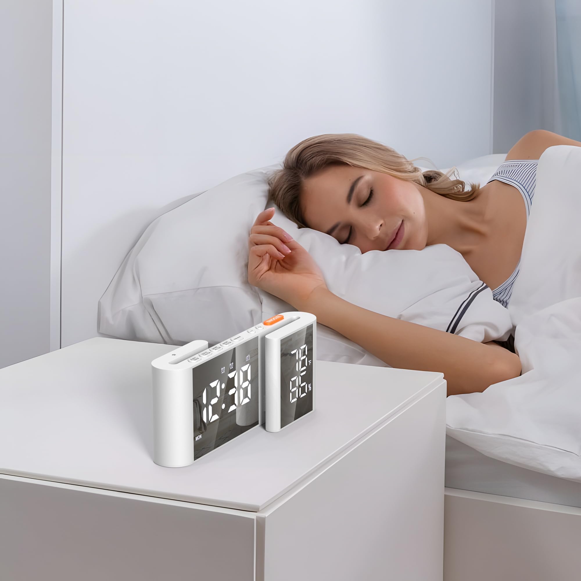 Radio Despertador para Dormitorio FM Radio LED Espejo Reloj Snooze Puerto USB Cargador Volumen Brillo Ajustable Blanco