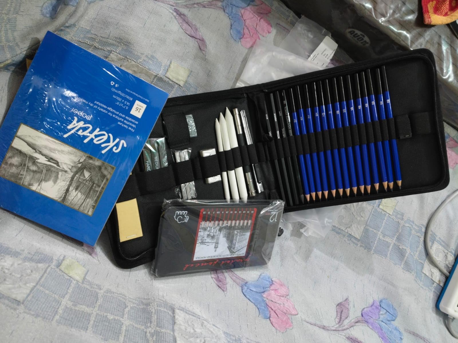 ABOUT SPACE Drawing Kit - 51 Pcs Professional Sketch & Sketching Kit ...