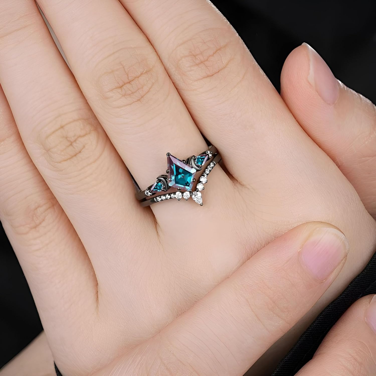2CT Kite Cut Gemstone Engagement Ring Set for Women 10K 14K 18K Gold Triple Moon Custom Wedding Band Gemstone Art Deco Ring Jewelry for Anniversary Christmas Free Engrave