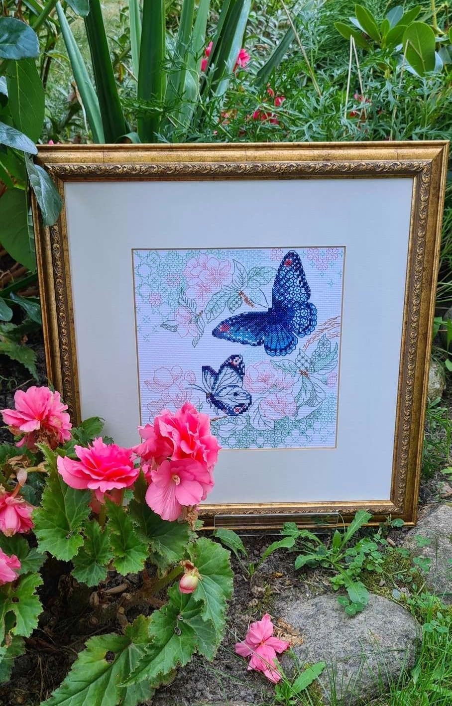 RIOLIS - Lightness of Spring 1946, Floral Cross Stitch Kits 7¾"x7¾, Cross Stitch Kits for Beginners & Advanced, Crossstitching Kits Adult, Counted Stitching Kits, Flowers Embroidery Kit