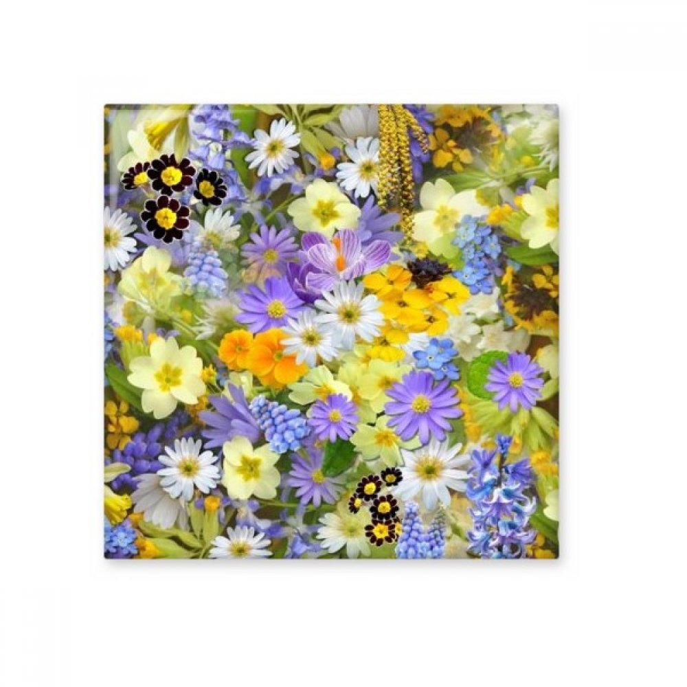 Carreau céramique jaune fleurs bleues pour égayer une cuisine sombre L