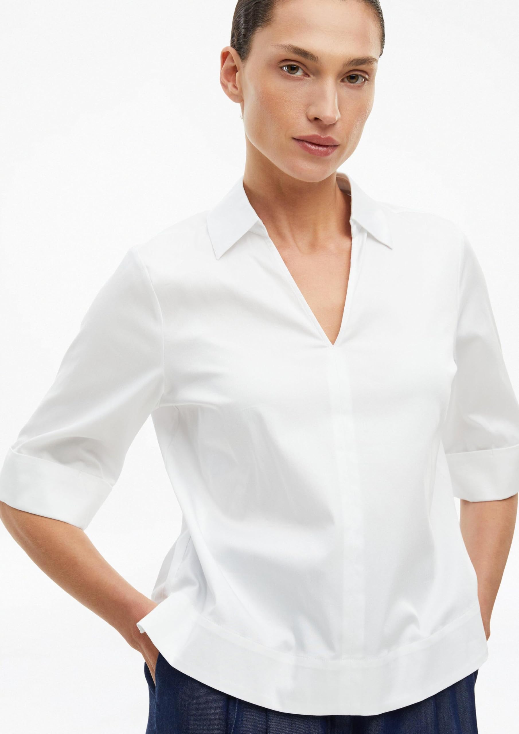 s.Oliver Black Label Damen 2178601 Bluse mit Tunika-Ausschnitt (1er Pack)