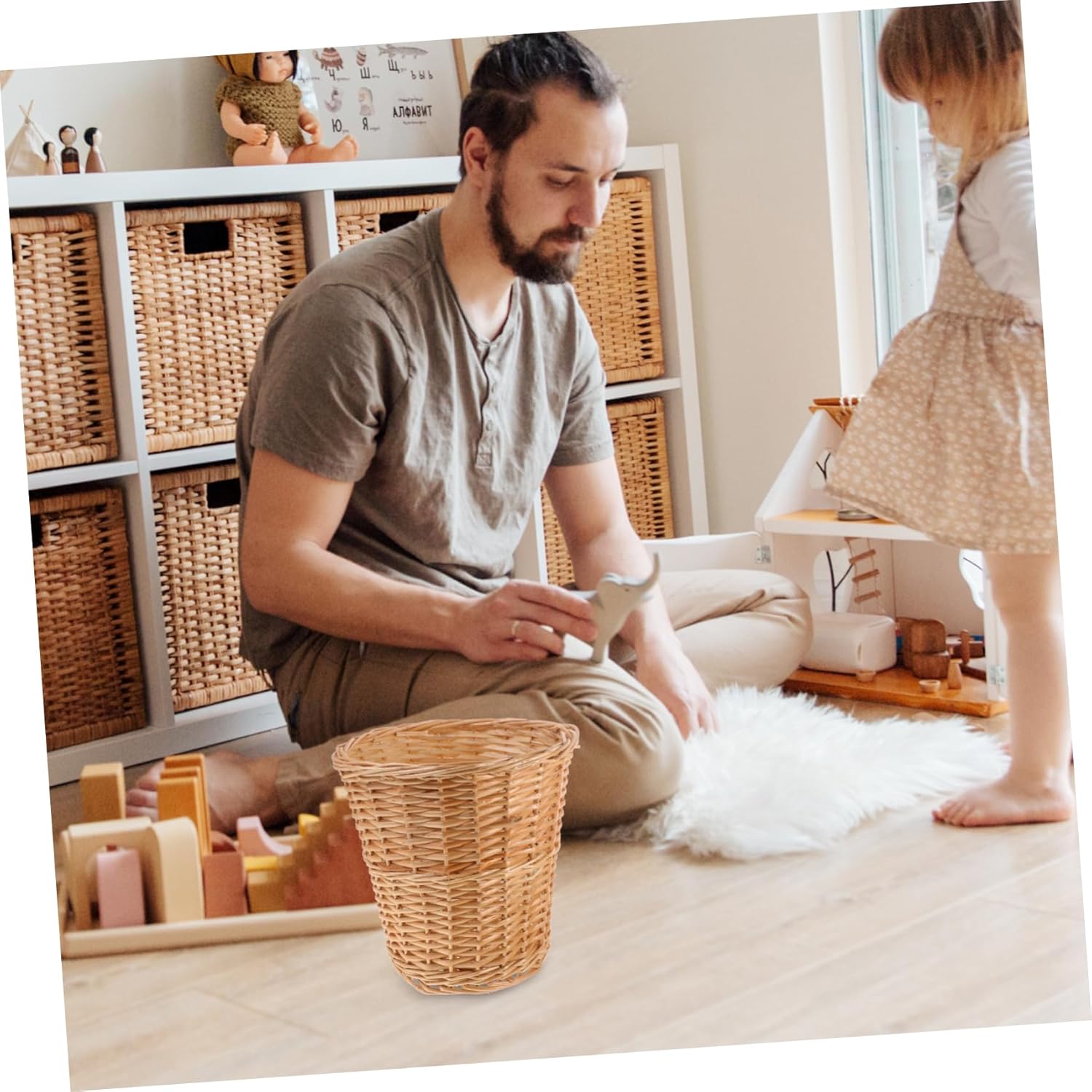 VILLCASE Pastoral Style Woven Trash Can Basket Lightweight Rattan Wastebasket for Home Office Decorative Desktop Storage and Flower Basket Vintage Chic Organizer