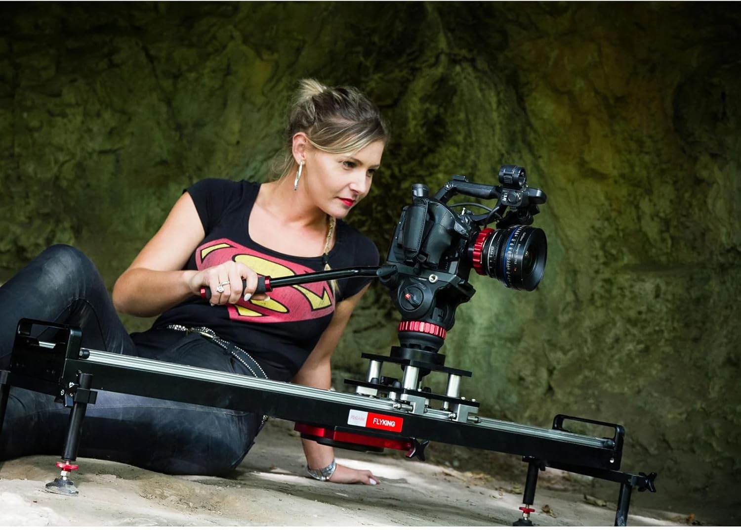 PROAIM 2' Flyking Precision Camera Slider. 100mm Bowl Head Platform. Payload up to 70kg/ 154 lb. 1.3' Slider Travel. 360° Panning. Built-in End-Stop Shock Absorbers (SL-FLKB-00)