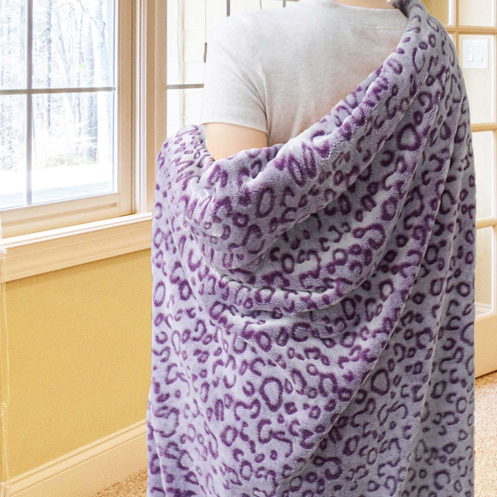 Vessia Leopard Throw Blanket for Couch,Bed,Sofa, Soft Cozy Purple Cheetah Blanket for All Season Decor, Lightweight and Comfy Flannel Fleece Animal Throw for Kids Women Adults(50x40inch)