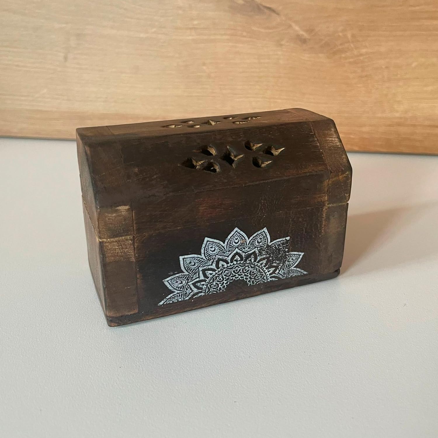 Bruciatore Di Incenso In Legno Fatto A Mano – Porta Incenso Tradizionale Per Aromaterapia, Yoga E Meditazione (Cono Multifragranza Incluso)