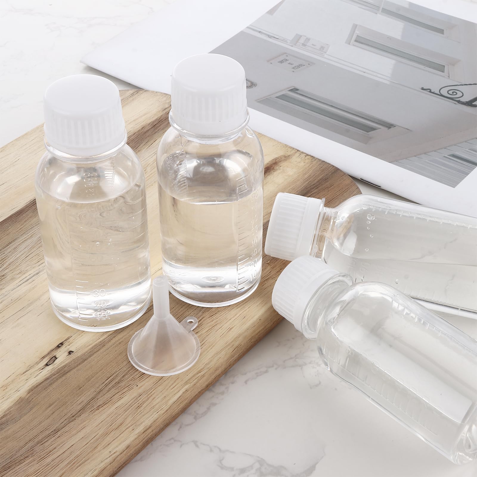 Confezione da 50 bottiglie da viaggio da 100 ml, in plastica trasparente con coperchio, piccole bottiglie in plastica PET con 5 imbuti per shampoo, lozioni, crema