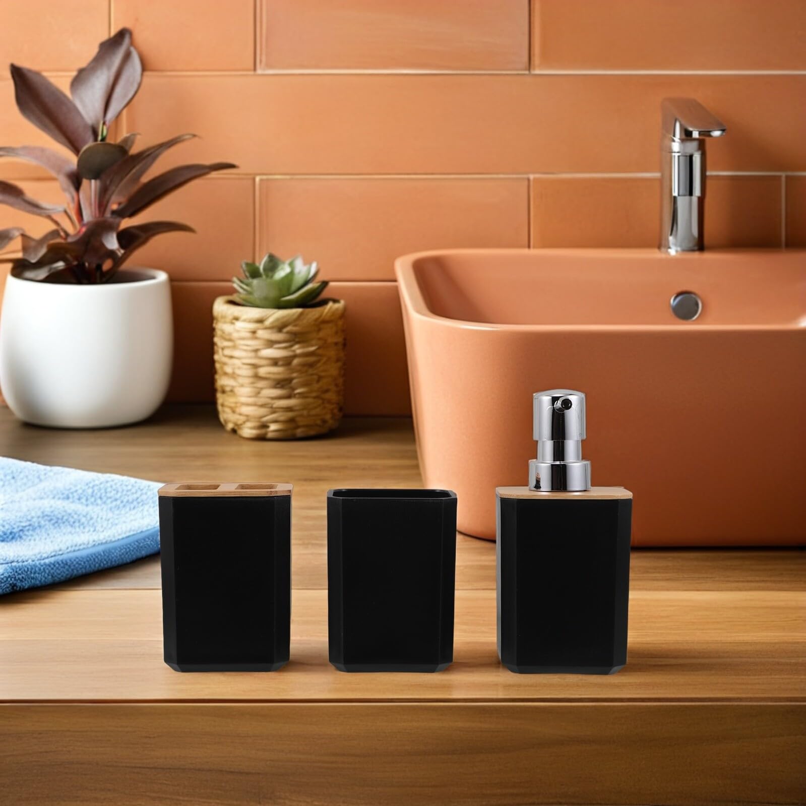 Set Accessori Bagno in Bambù Nero per Casa e Hotel | Porta Spazzolini, Dispenser Sapone, Bicchiere, Piattino, Finitura Nera, Manutenzione Semplice