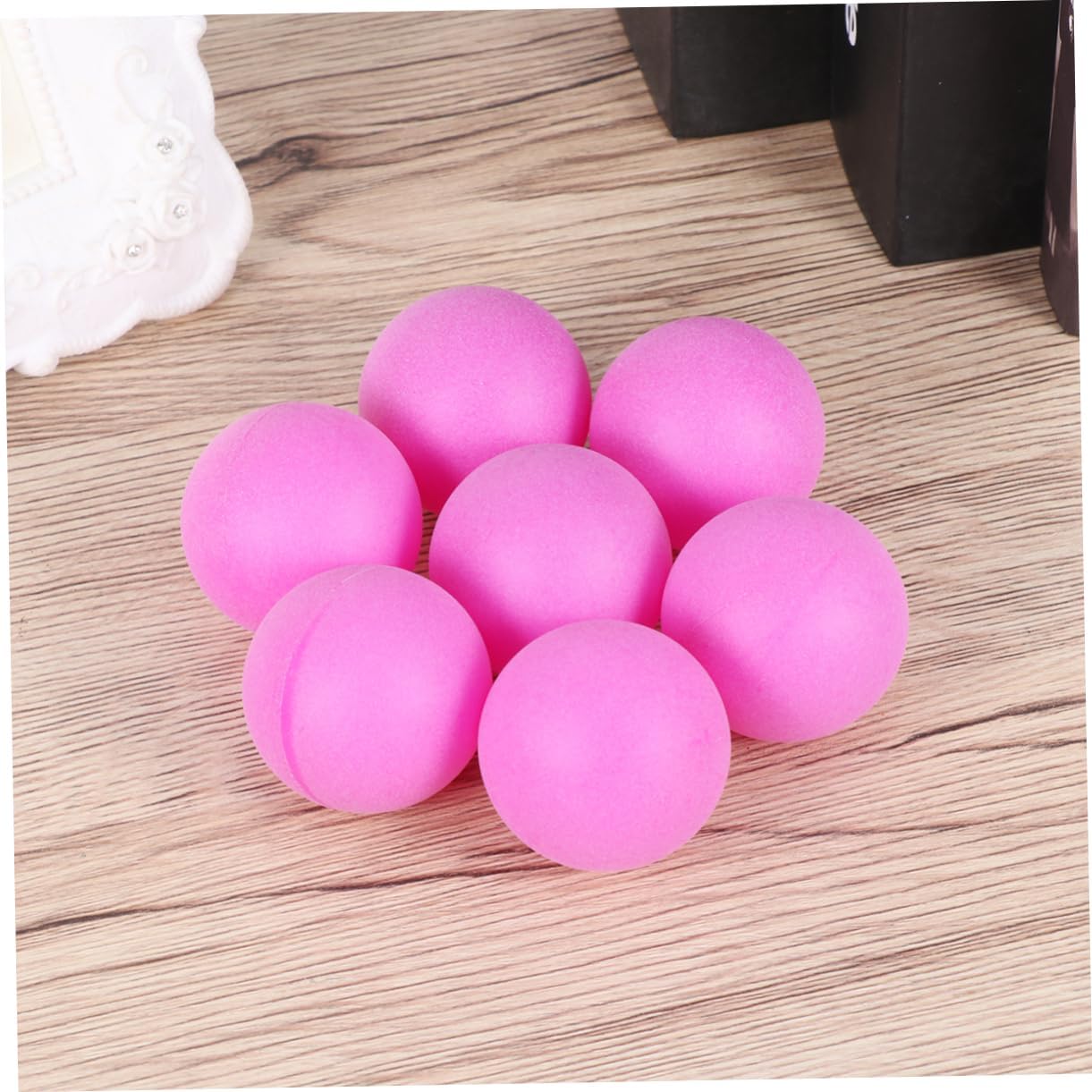 INOOMP Seamless Table Tennis Balls Durable Sports Balls for Outdoor and Home Use Balanced and
