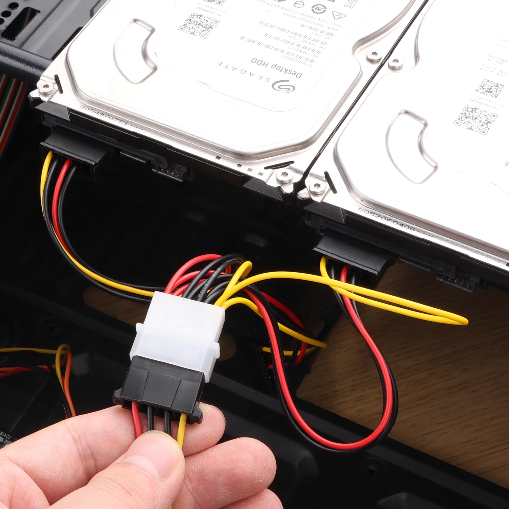 YAODHAOD 3 SZT. 4 Pin Molex (LP4) na 2X / 3X 15 Pin SATA Przewód zasilający Splitter Kabel Adapter - 15cm (4-pin Molex do 3 sata 15-pin, 3 SZT.)