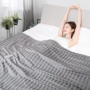 Elegear Revolutionary Cooling Blanket King, Absorbs Heat to Keep Body Cool for Night Sweats, Double Sided Arc-Chill 3.0 Cool Fiber Q-Max>0.5, Lightweight Summer Cold Blankets Sleeping 90“ x 108”