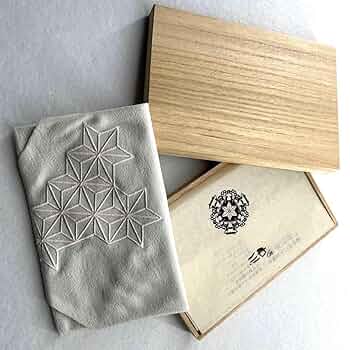 刺繍テーブルセンター創価大学本部棟落成記念 桐の箱入り 刺繍テーブルセンター創価大学本部棟落成記念 桐の箱入り