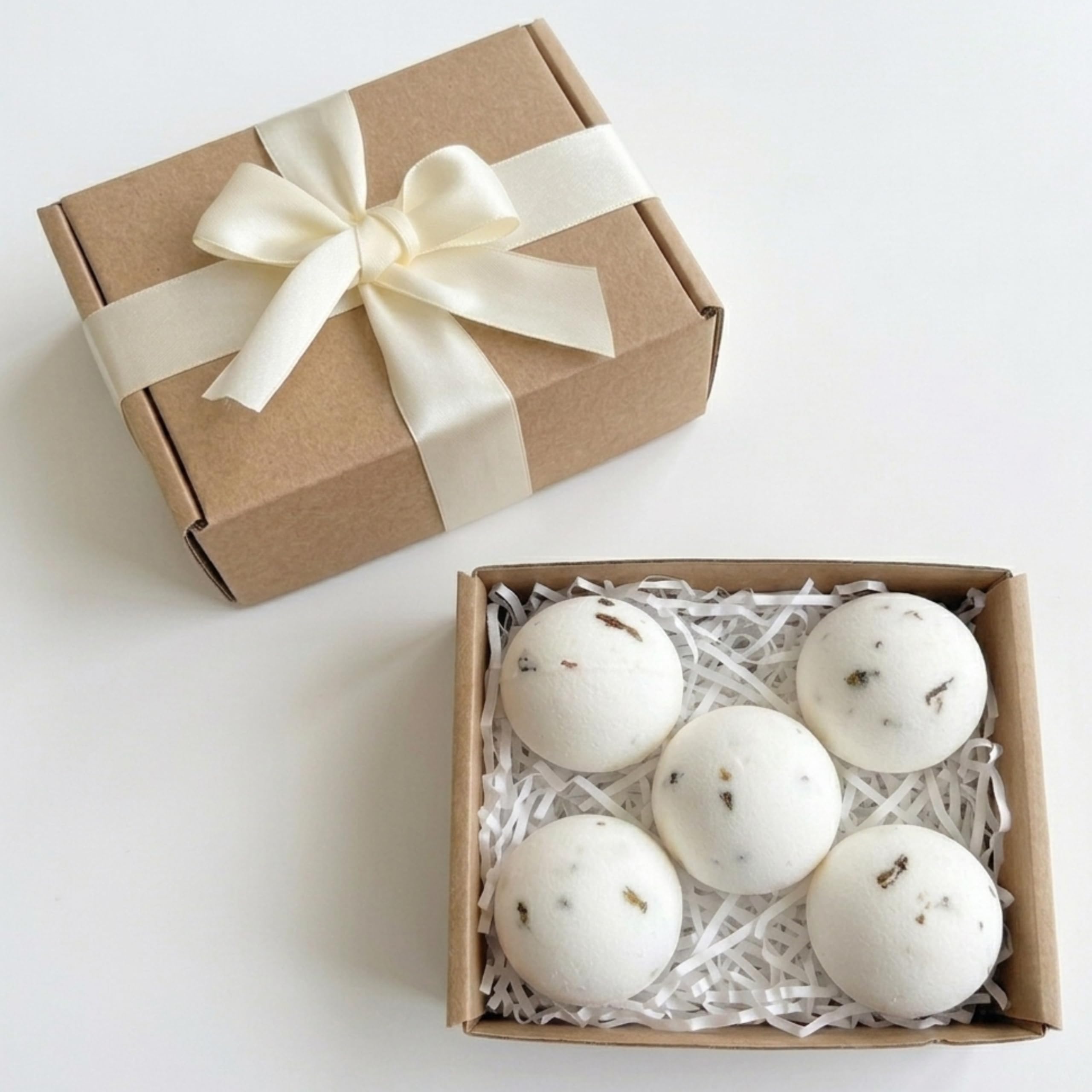 Lu.Flo Boules de Bain Femme 5x60 g, Coffret Cadeau Kraft | Pétales de Rose, Huiles d’Avocat et Tournesol, 97,99 % d’Origine Naturelle