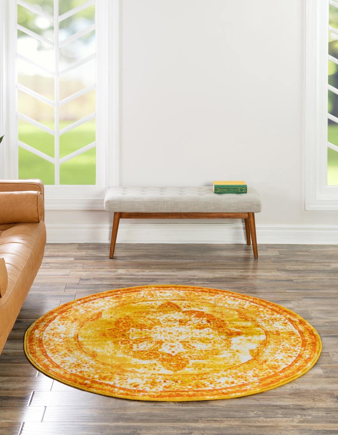 Unique Loom Sofia Collection Area Rug - Salle Garnier (5' 3" Round, Orange/ Yellow)