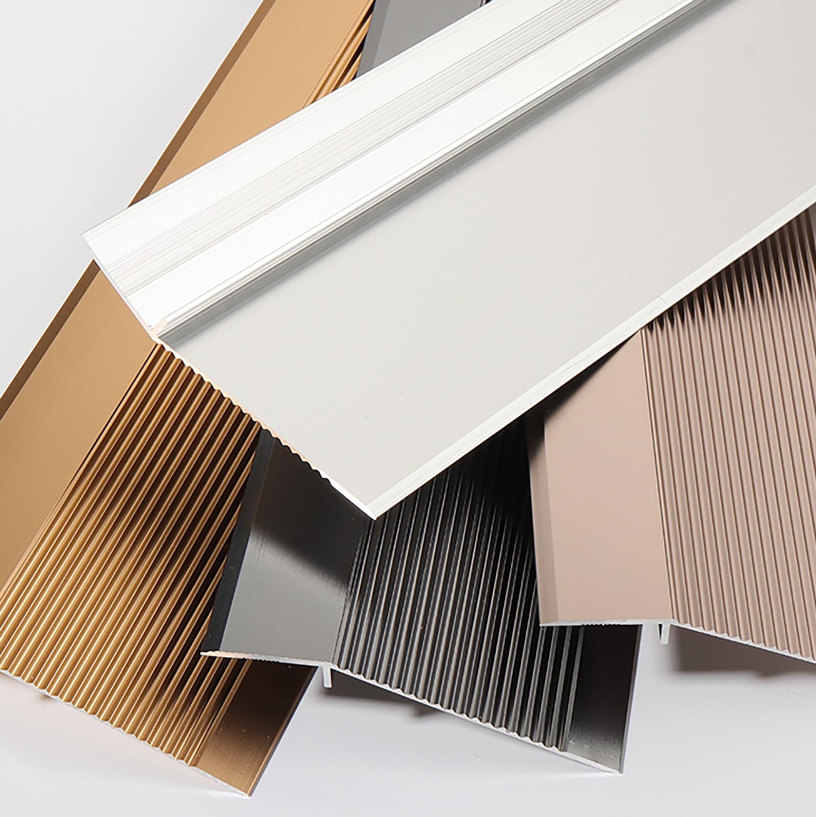 Bordes de escalera de metal antideslizantes para interiores y exteriores. Perfil de aluminio resistente. Protección de esquinas. Tiras antideslizantes para peldaños (gris hierro).