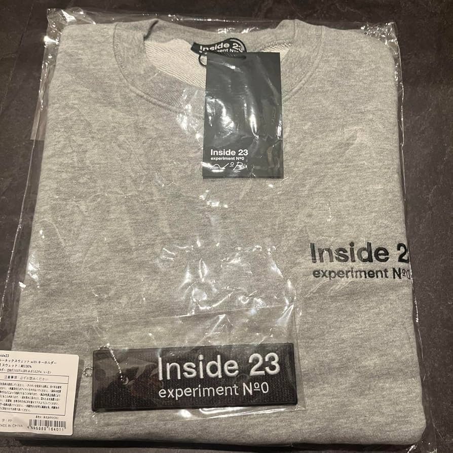 Inside 23 クルーネックスウェット with キーホルダー/ファイル