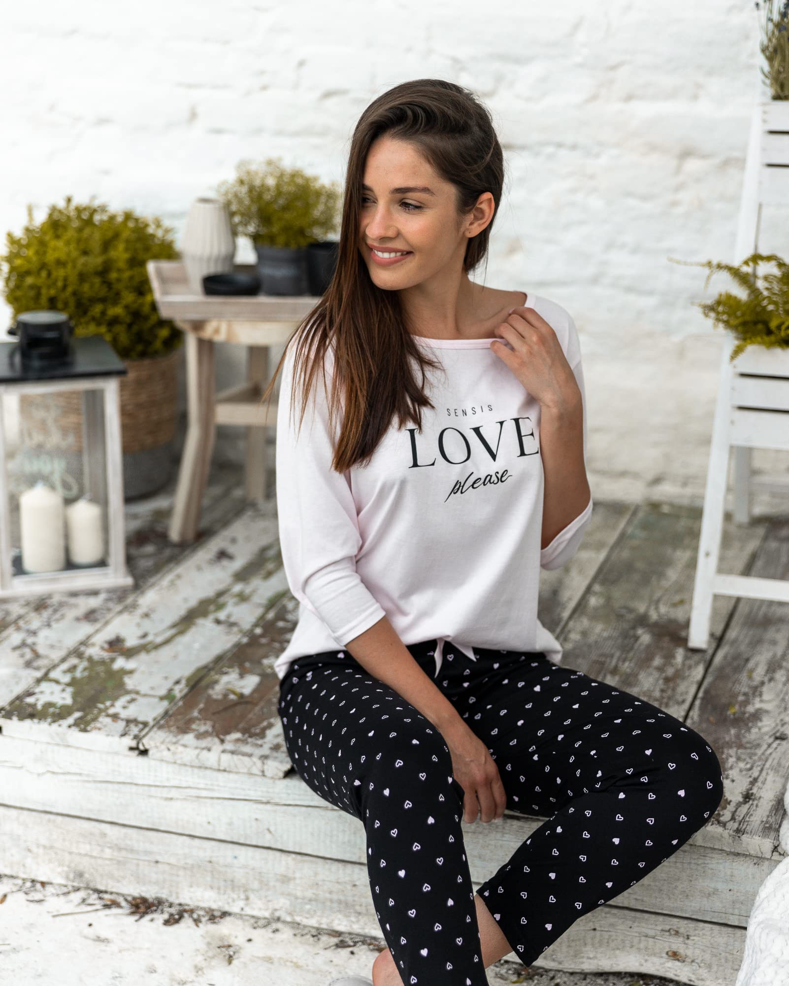 S& SENSIS edles Nachtwäsche-Set (Made in EU) aus trendigem Baumwoll-Shirt und koketten Shorts oder Langer Hose in angesagtem Design