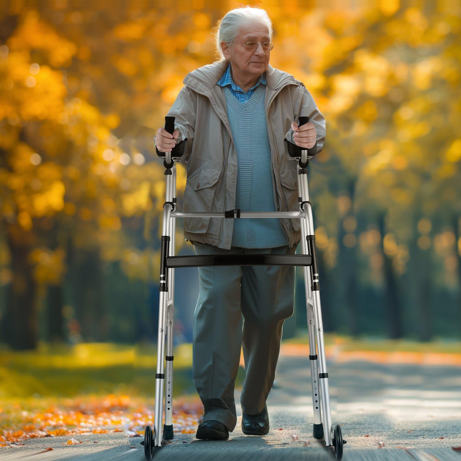 Deambulatore Pieghevole con Supporto Avambracci in Alluminio per Anziani e Soggetti Fragili, Richiudibile, Riabilitazione, 8 Regolazioni in altezza - Dispositivo Medico Classe 1