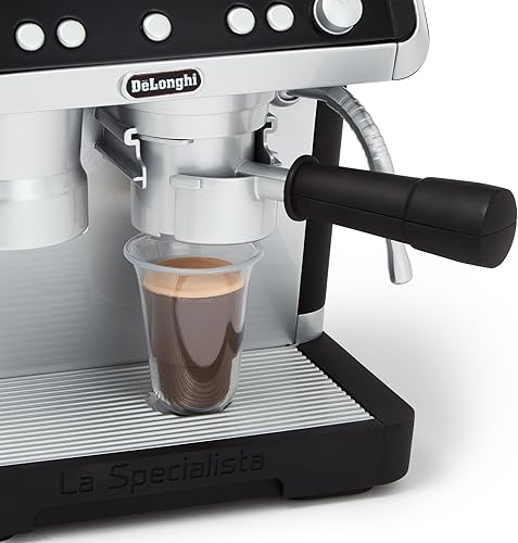 Miniatura 11 de Casdon De'Longhi Toys Barista Cafetera. Juego de cocina de juguete para niños con partes móviles, sonidos realistas y revelación de café mágico.