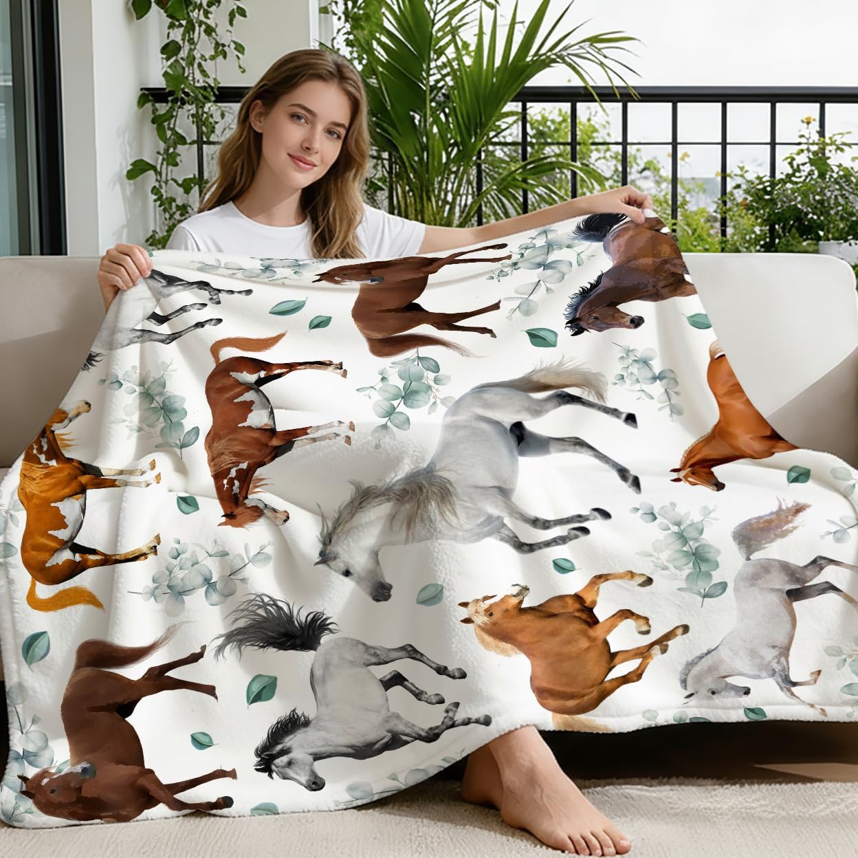 Horse Blanket Gifts for Girls Women,Ultra Soft Floral Flower Flannel Blanket for Couch/Bedding/Living Room,Horse Lover Gifts Ideas Home Decor,50"x60"-Teens/Travel Size