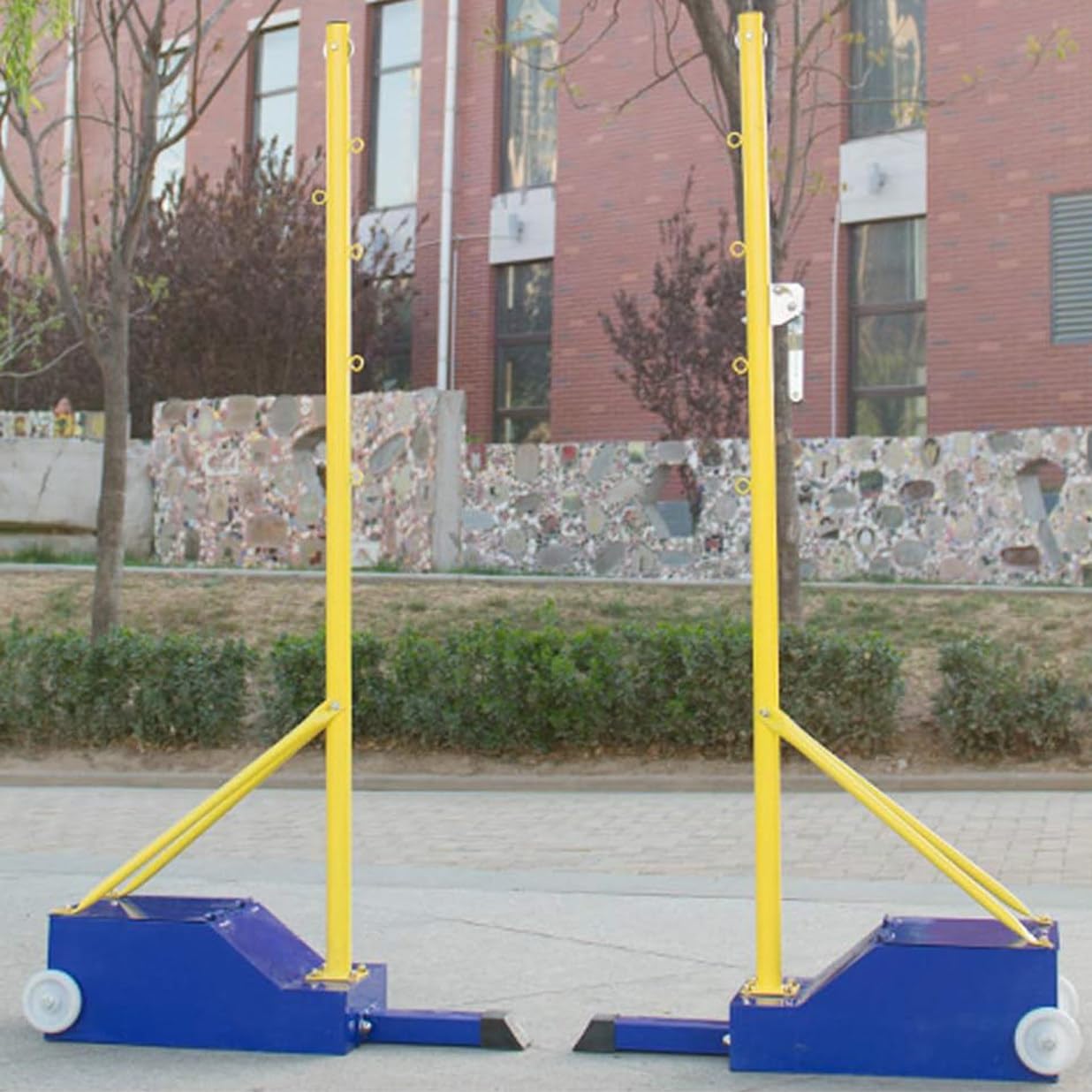 Red de Voleibol portátil con Postes de bádminton Resistentes y Base rellenable, Ideal para Uso en Interiores y Exteriores, en Jardines o Campos Deportivos.
