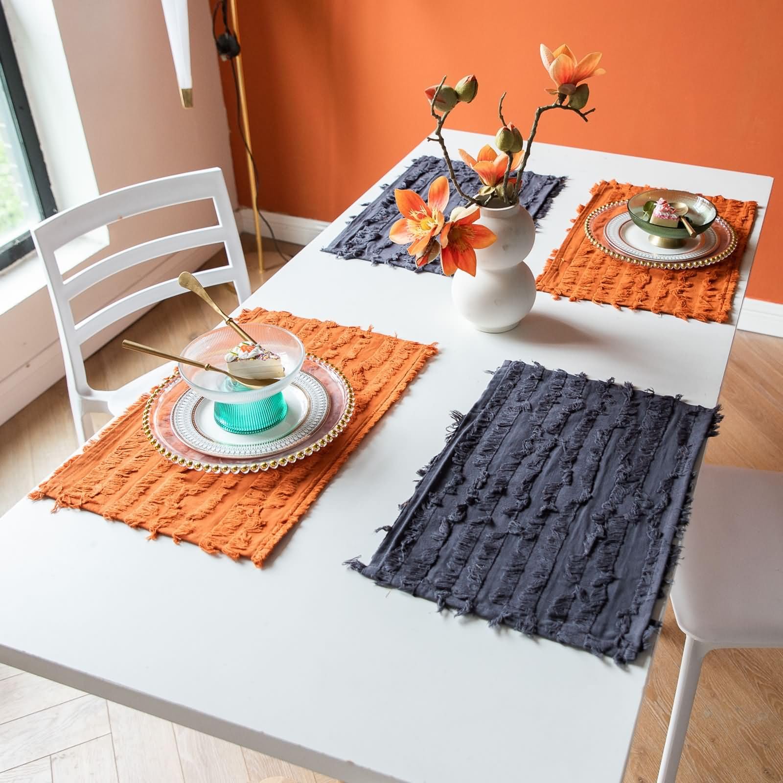 Napperon Table Salle a Manger Lavable 8 PCS, 30 x 45 CM Gris Foncé Set de Table Antidérapant Salle à Manger Coton Lin, Couleur Unie avec Rayures