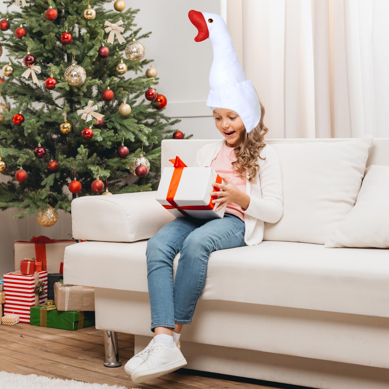 XNFUOE Plush Goose Hat Goose Headwear Cute Costume Headwear with Drawstring for Photoshoot Stage Performance Christmas Halloween Party Joking Gift - Image 4