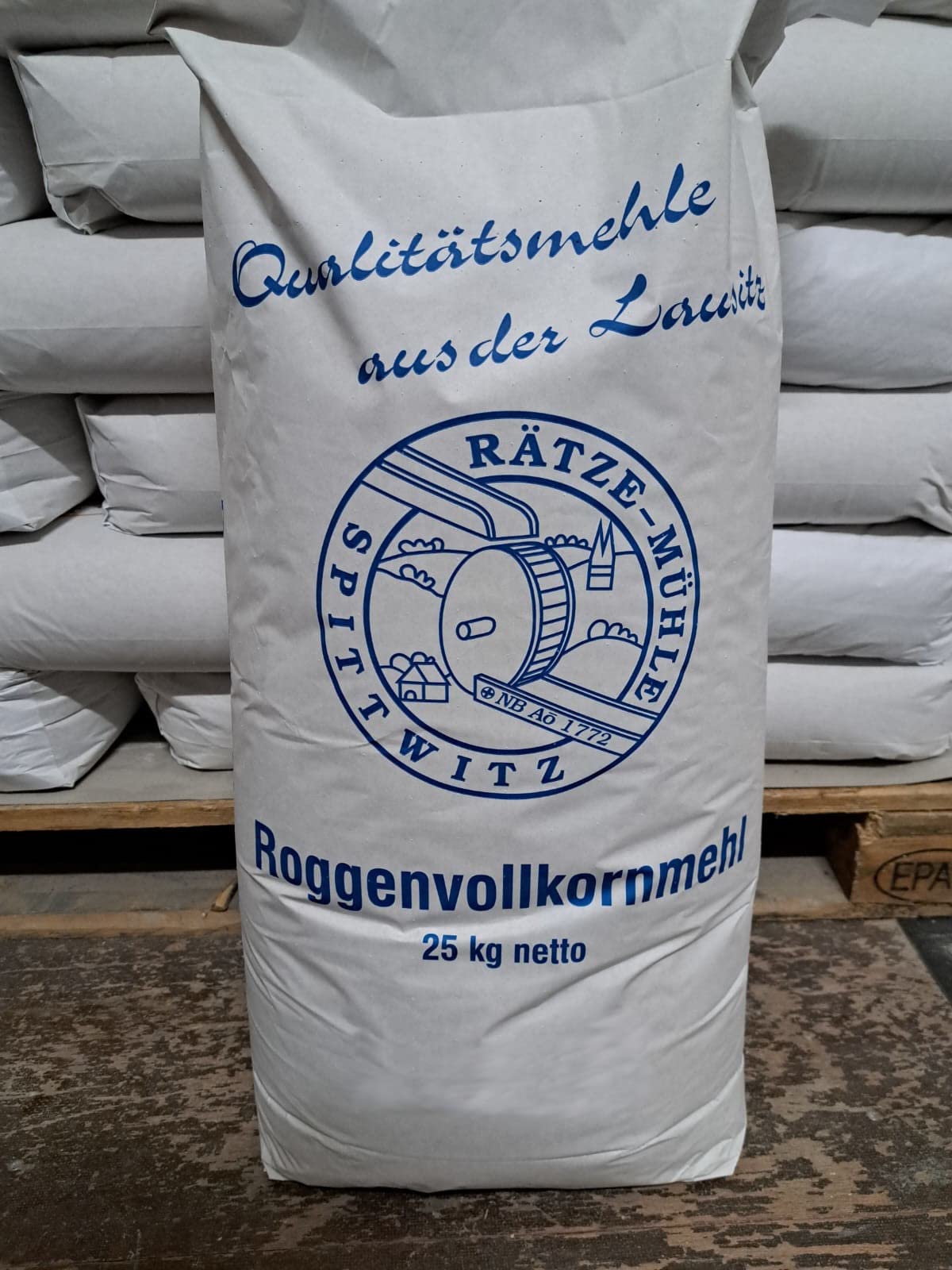 Roggenvollkornmehl 25kg von Rätze-Mühle aus regionalen, naturbelassenen Roggen