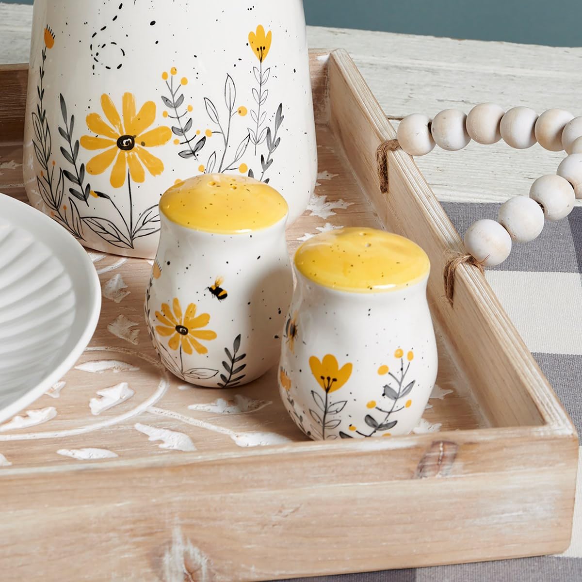 Amazon.com: Primitives by Kathy Salt & Pepper Set - features bees