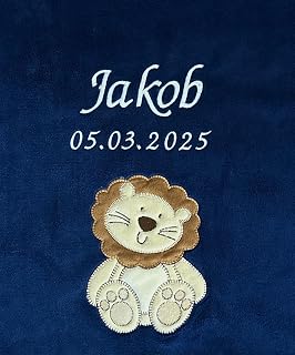 KIDDI-MEDIA Babydecke mit Name und Geburtsdatum Bestickt, Navyblau Löwe | Mit Name und Geburtsdatum, Bestickt / kuschelig weich, ÖKO-TEX® Standard 100