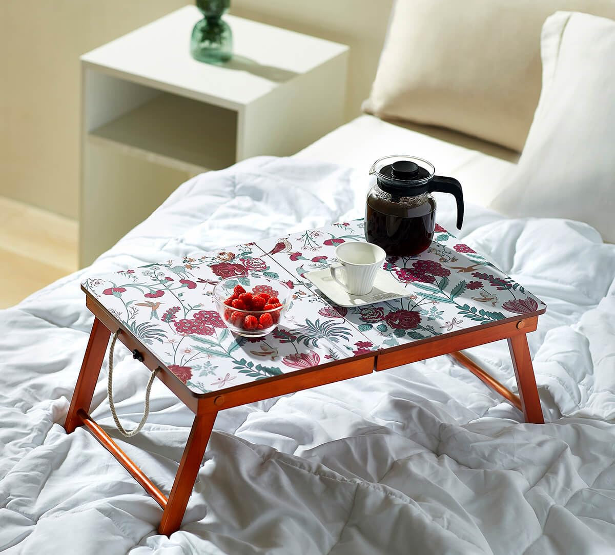 India Circus Robin Bird Park Tray - Bed & Breakfast Tray -10 India Circus Robin Bird Park Tray - Bed & Breakfast Tray -10