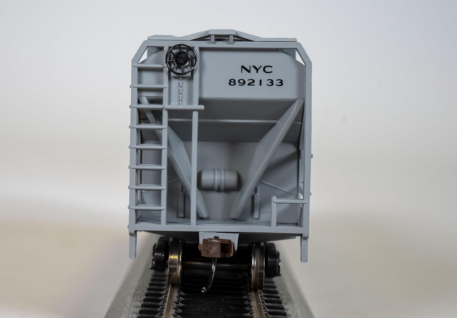 Bachmann Trains - 56'ACF Center Flow Hopper - NEW YORK CENTRAL - GRAY - HO Scale